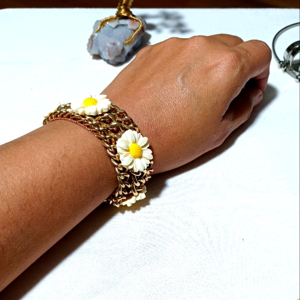 DAISY GD TONE BRACELET